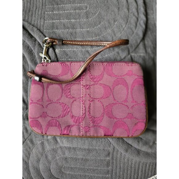 Coach Deep Purple Signature Canvas Wristlet Pre-Loved - Picture 1 of 10